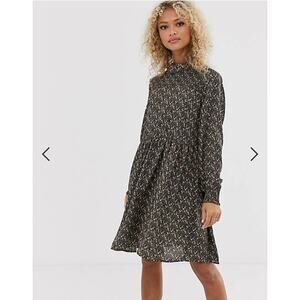 Jacqueline de Yong JDY Nikki Floral Printed Smocked Neck Swing Dress // 6